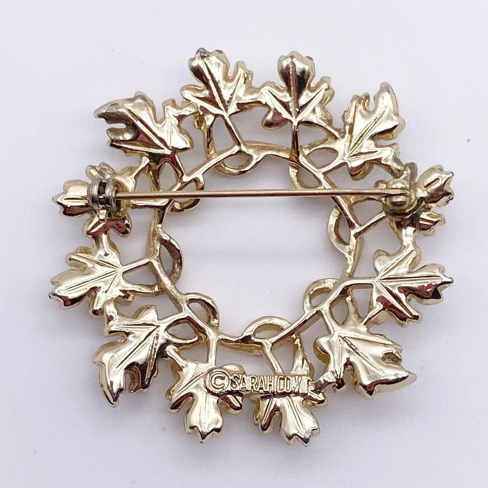 Sarah Coventry maple leaf